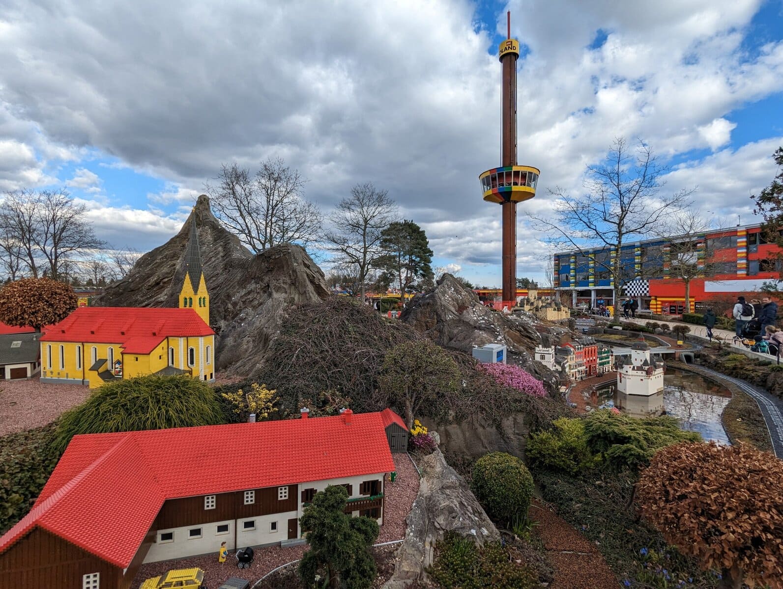 View of the Sky High Ride at LEGOLAND Billund