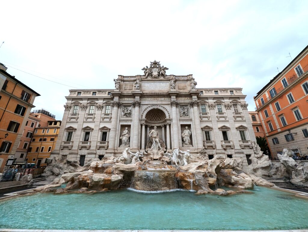 The trevi fountain in Rome