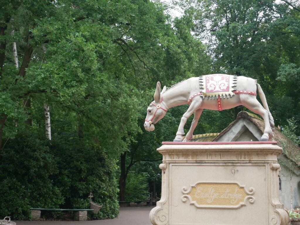 the donkey that shoots a coin outside of its rear end