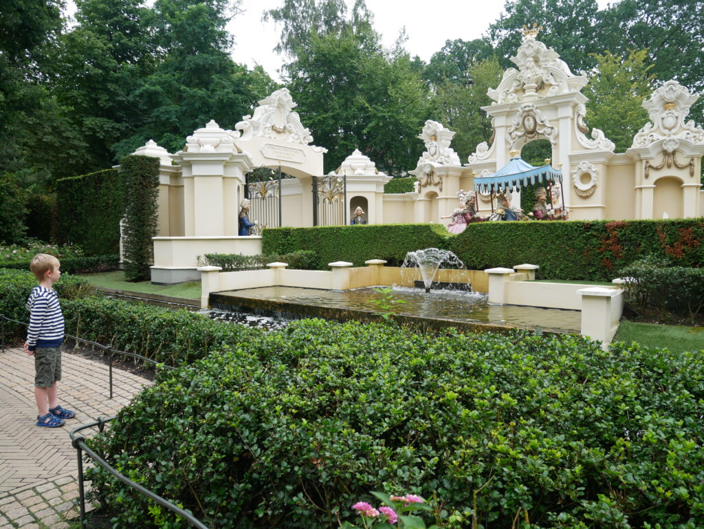 The Emperor's new clothes at the Fairytale Forest