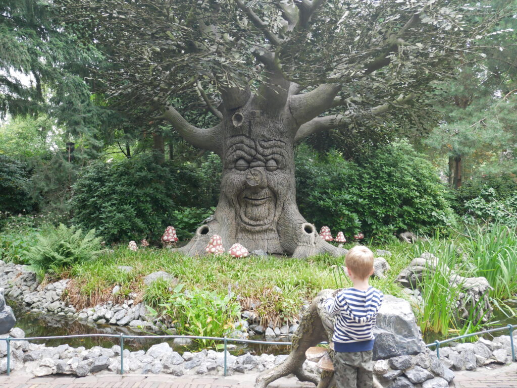 The talking tree in the Fairytale forest Efteling