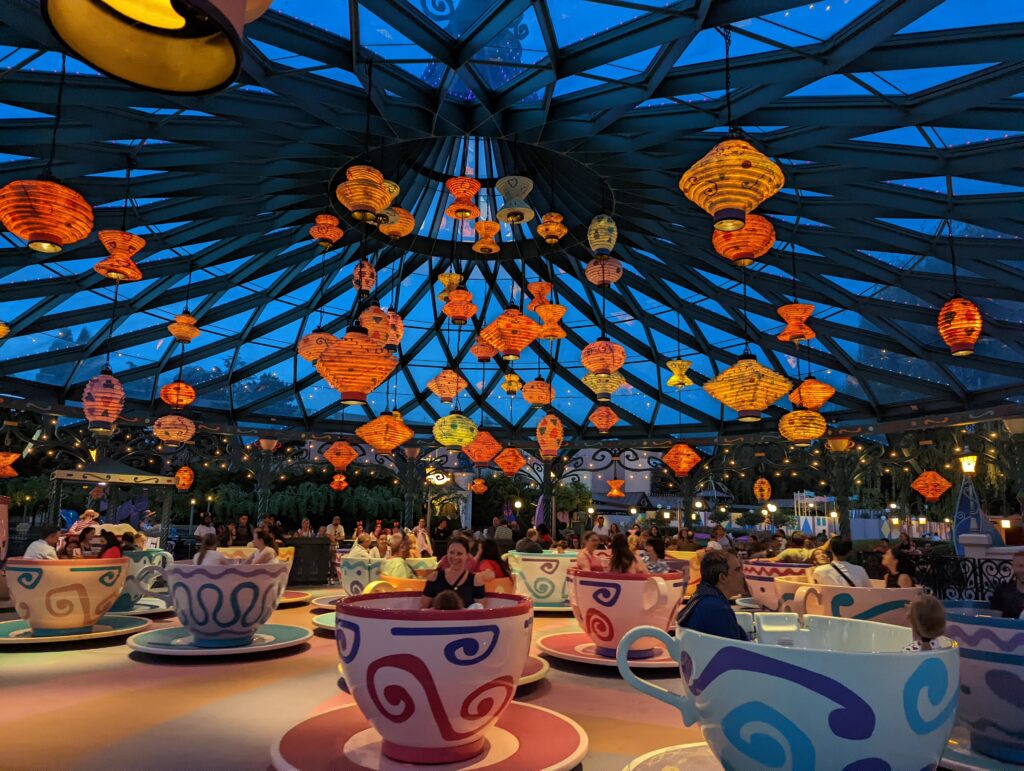 Mad hatters tea cup ride at Disneyland paris