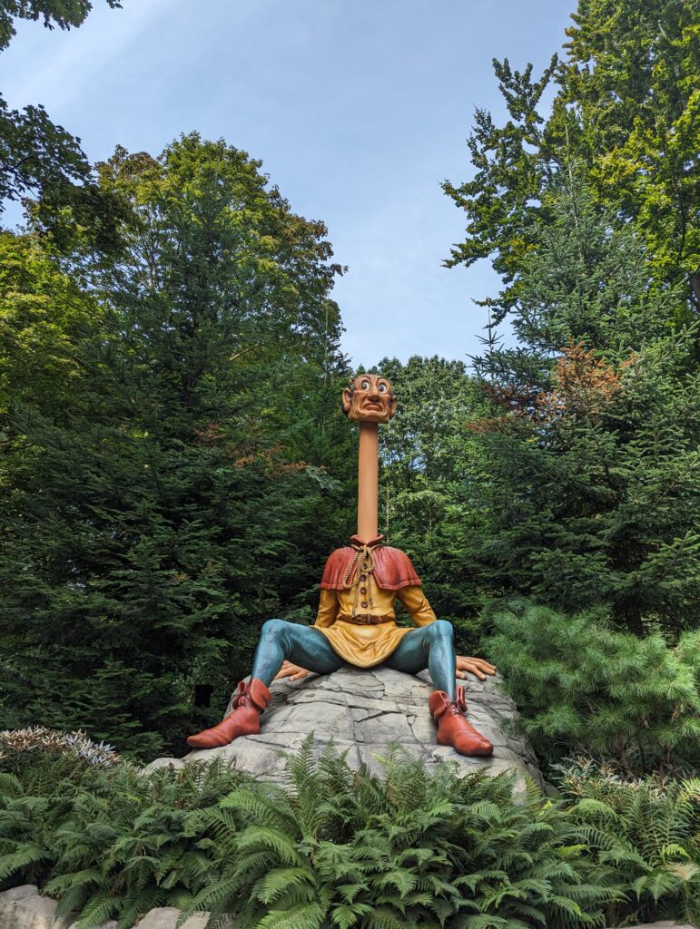 Long neck in the Fairytale Forest Efteling