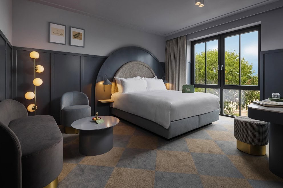 Inside the second bedroom of the junior suite Efteling Grand Hotel