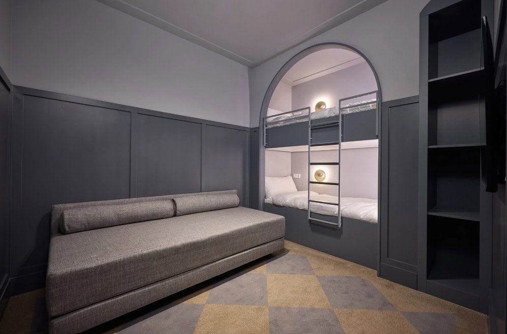 Inside the second bedroom of the junior suite Efteling Grand Hotel