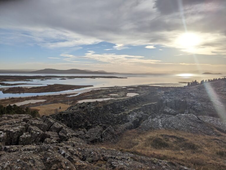 Iceland 3-4 Day Itinerary: Drive It Yourself or Join Tours